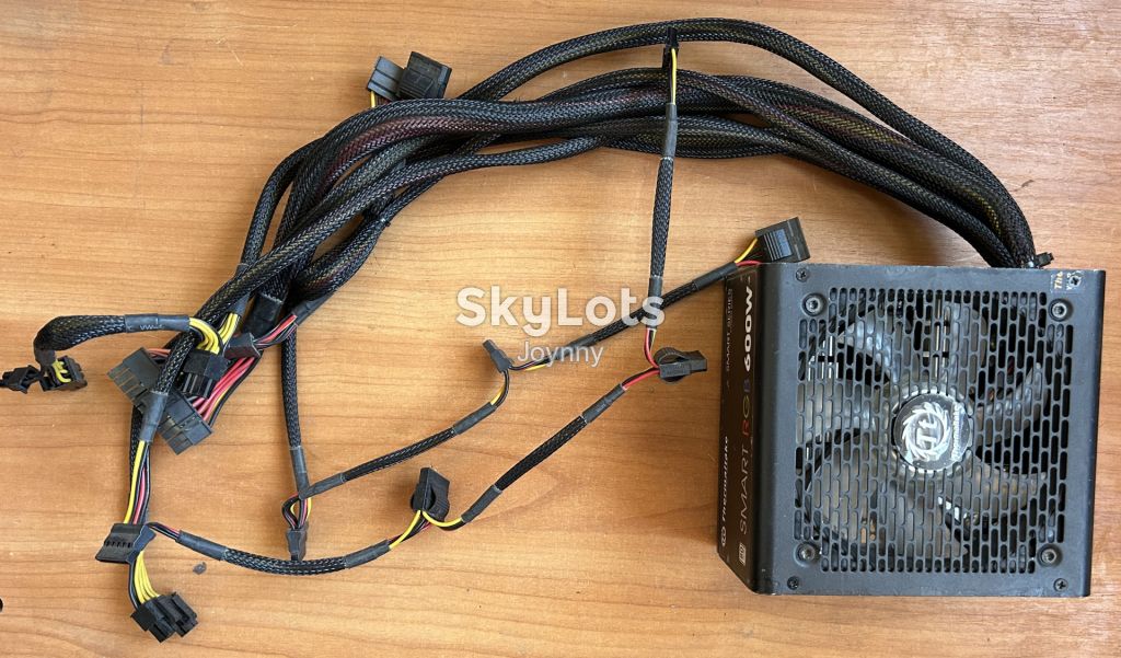 Блок живлення Thermaltake SMART RGB 600W. Стандарт 80+EU. - фото фото фото 3