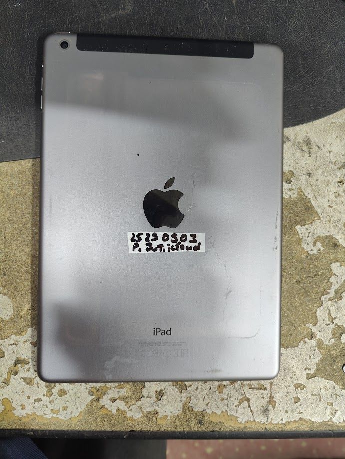 Планшет Apple A1475 iPad Air Wi-Fi 4G 32GB  (MD792TU/B) Space Gra № 25290903 - фото фото фото 4