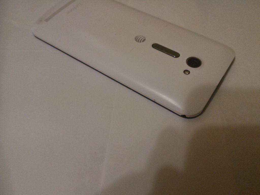 ASUS ZenFone 2E, 5", 2x1.6Ghz, 1/8Gb, 2/8Mp, залочен на ATT - фото фото фото 4