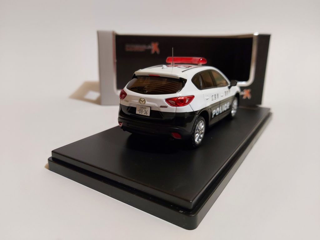 Premium X 1:43 Mazda CX-5, Japanese Police  (2013) - фото фото фото 4