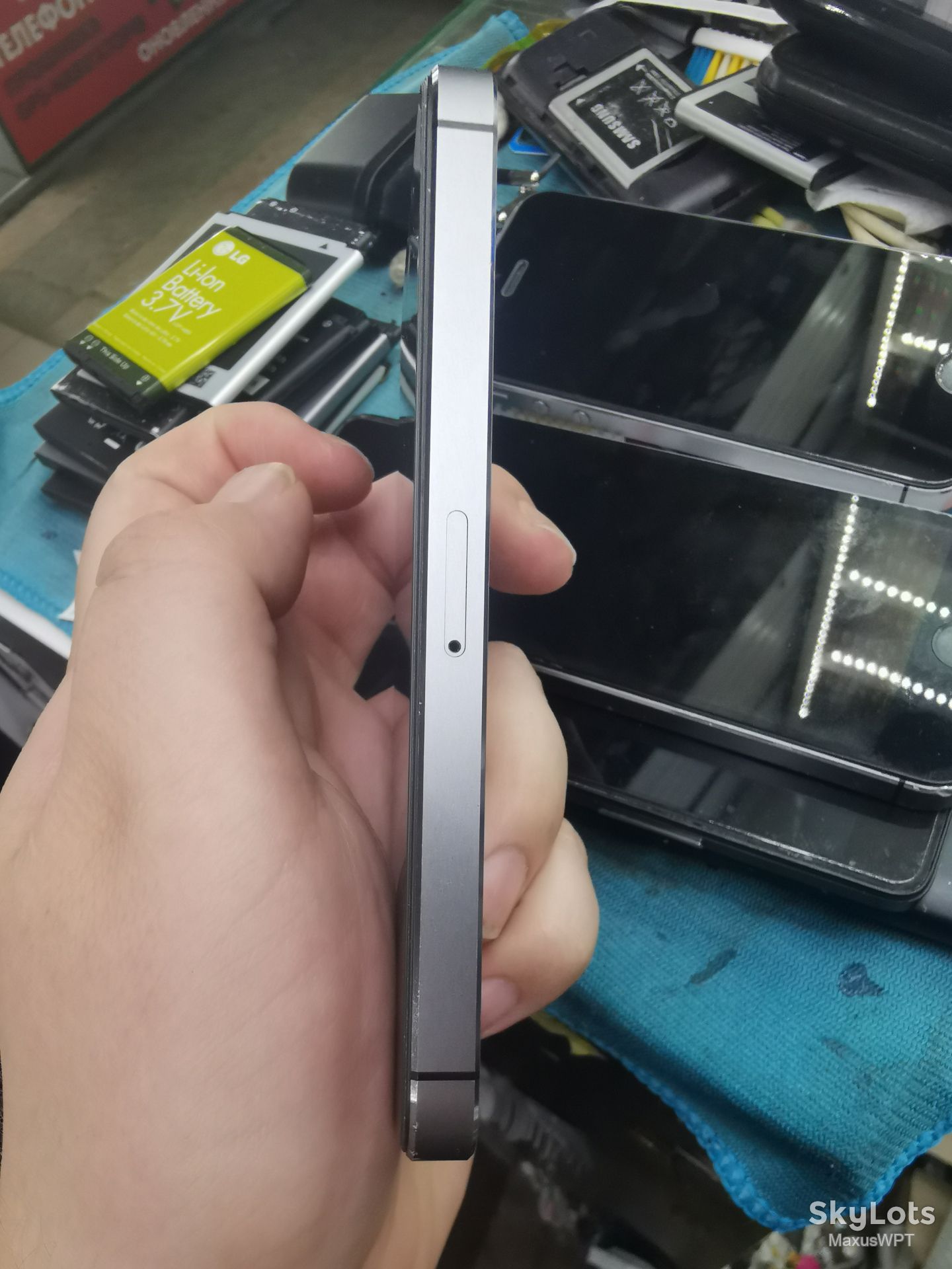 Shop Apple Iphone 5S 32Gb Silver good - фото фото фото 5