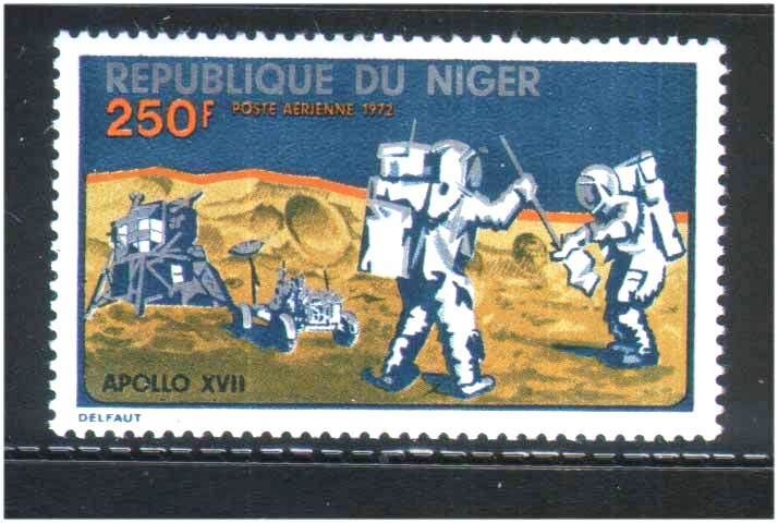 Космос . Нигер 1972 г   MNH - - фото фото фото 0