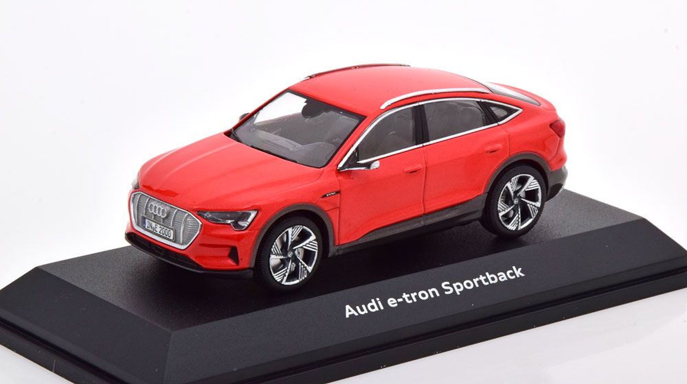 iScale 1:43 Audi e-tron Sportback  (2020) catalunya red - фото фото фото 0
