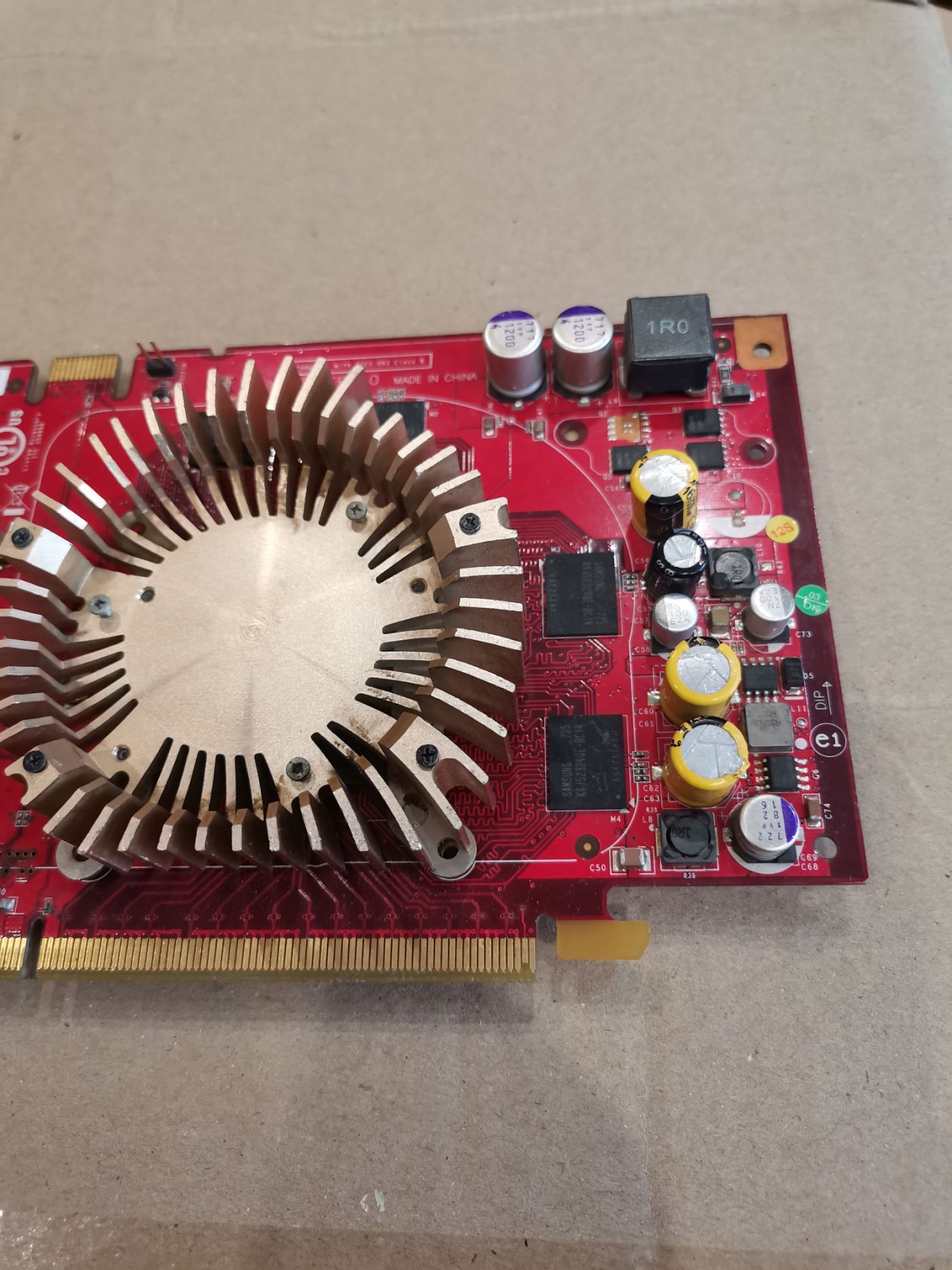 Видеокарта MSI NX8600GT-T2D256E-OC GDDR3 PCI Express x16 - фото фото фото 5