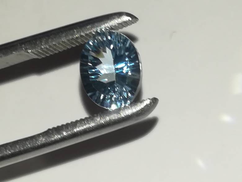 Натуральный топаз голубой 2.78ct 9.6x7.8mm - фото фото фото 6