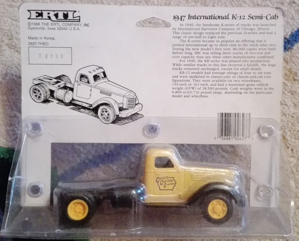 1/43 INTERNATIONAL KB-12 Cab Zugmaschine,1947,ERTL - фото фото фото 6