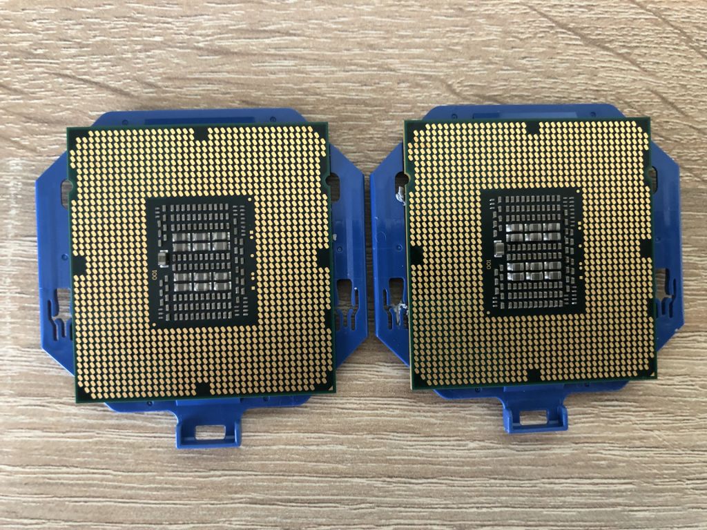 Процесор Intel Xeon E5-2450L - фото фото фото 1