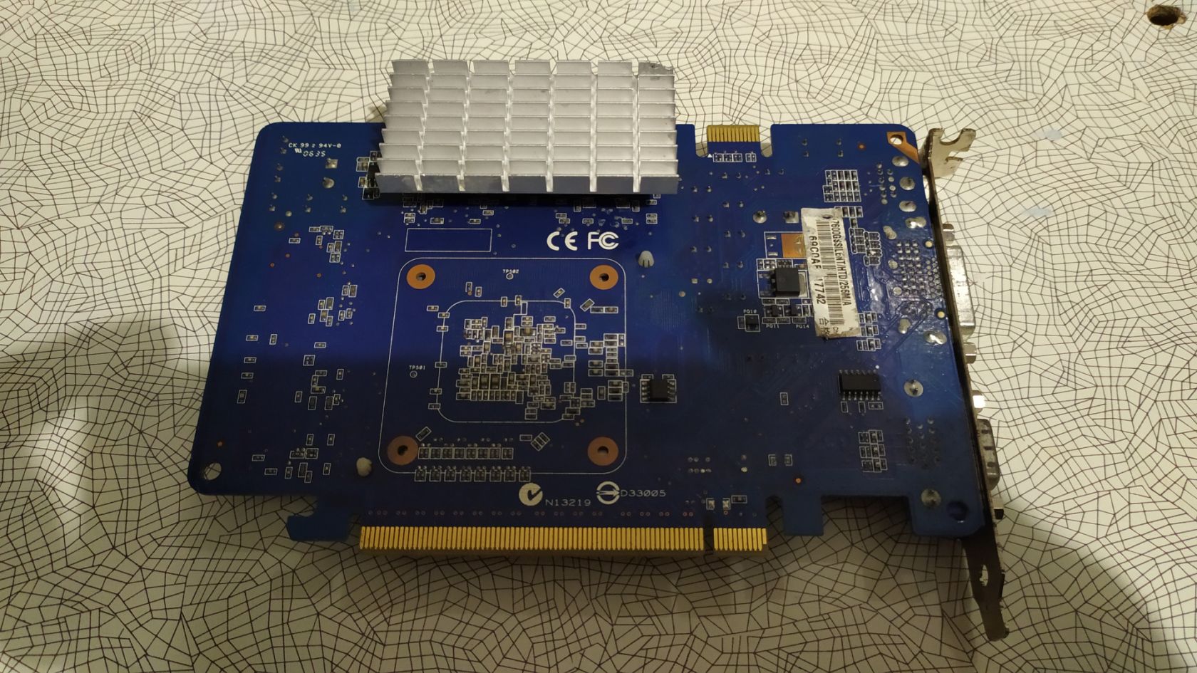 Відеокарта ASUS 7600GS - фото фото фото 3