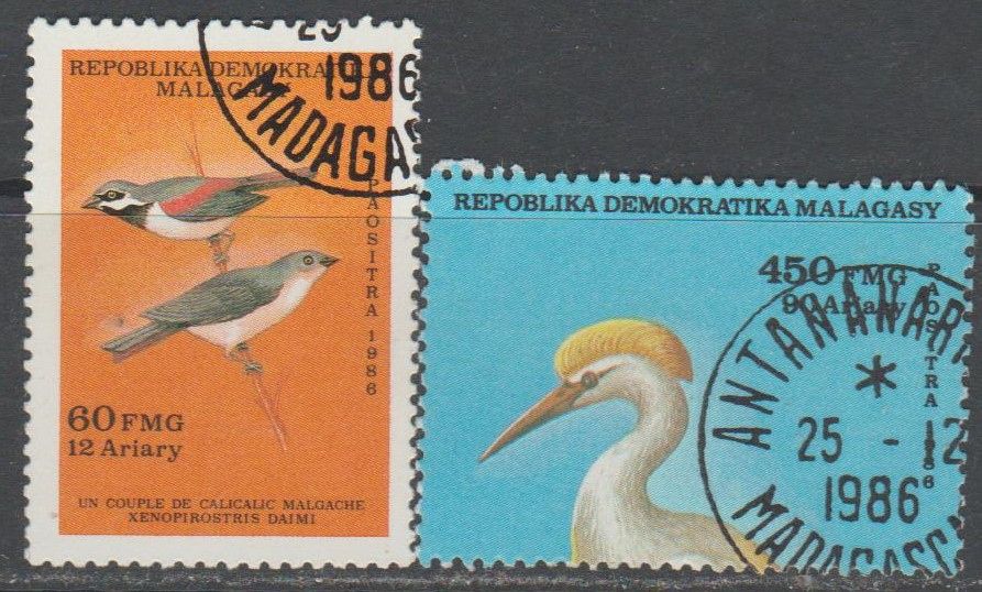 Мадагаскар 1986 фауна птицы марка из блока - фото фото фото 0