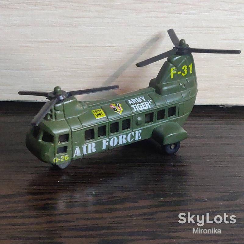 Армійський вертоліт boeing ch-47 chinook - фото фото фото 0