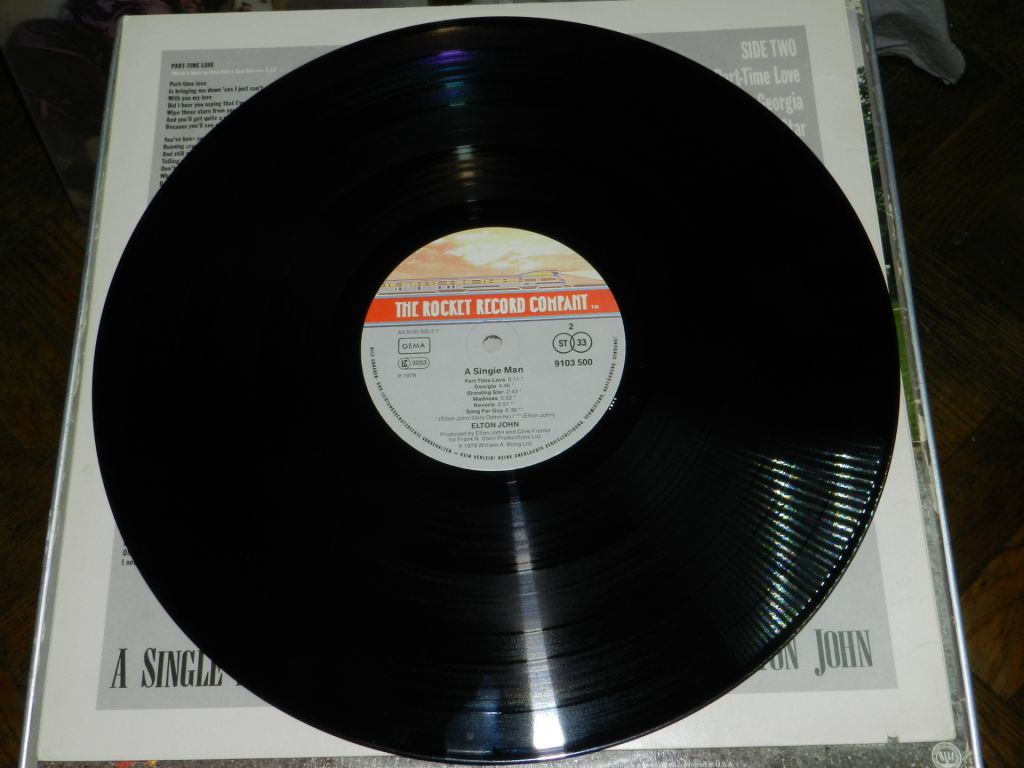 LP   Elton John - A Single Man - фото фото фото 3