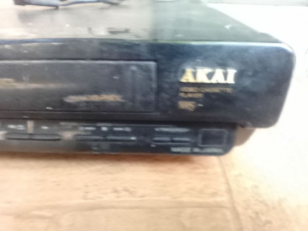Відеоплеєр AKAI VS - P9EV - фото фото фото 0