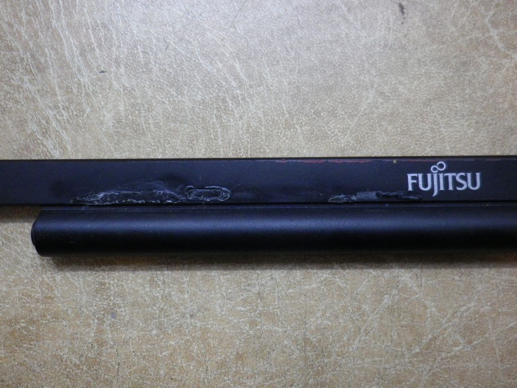 Б/У Рамка кришки матриці на Fujitsu LIFEBOOK E781 - фото фото фото 2