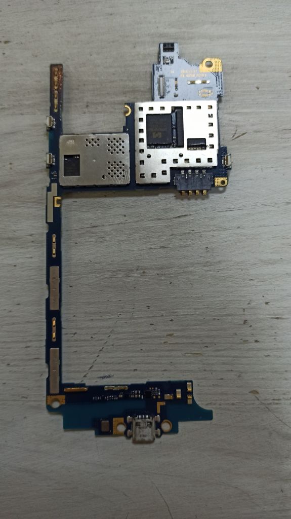 Samsung G531H плата НЕ робоча - фото фото фото 0