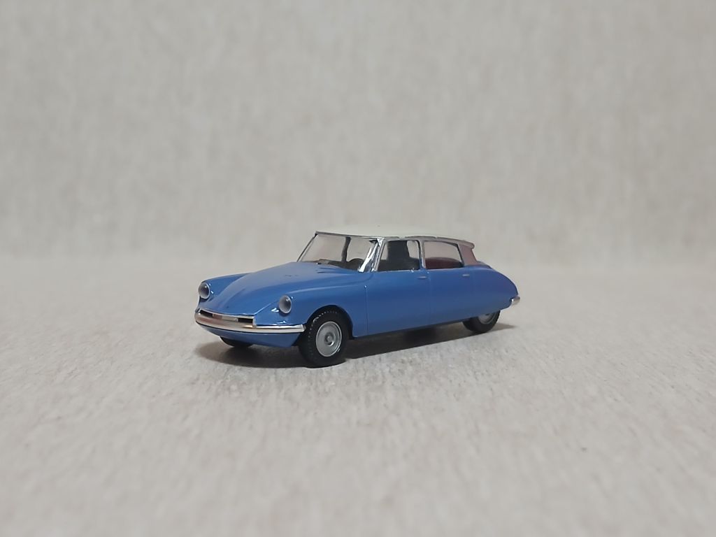 Автомобиль CITROEN DS 19. WIKING 1:87 H0  (11721.30/2+) . - фото фото фото 0