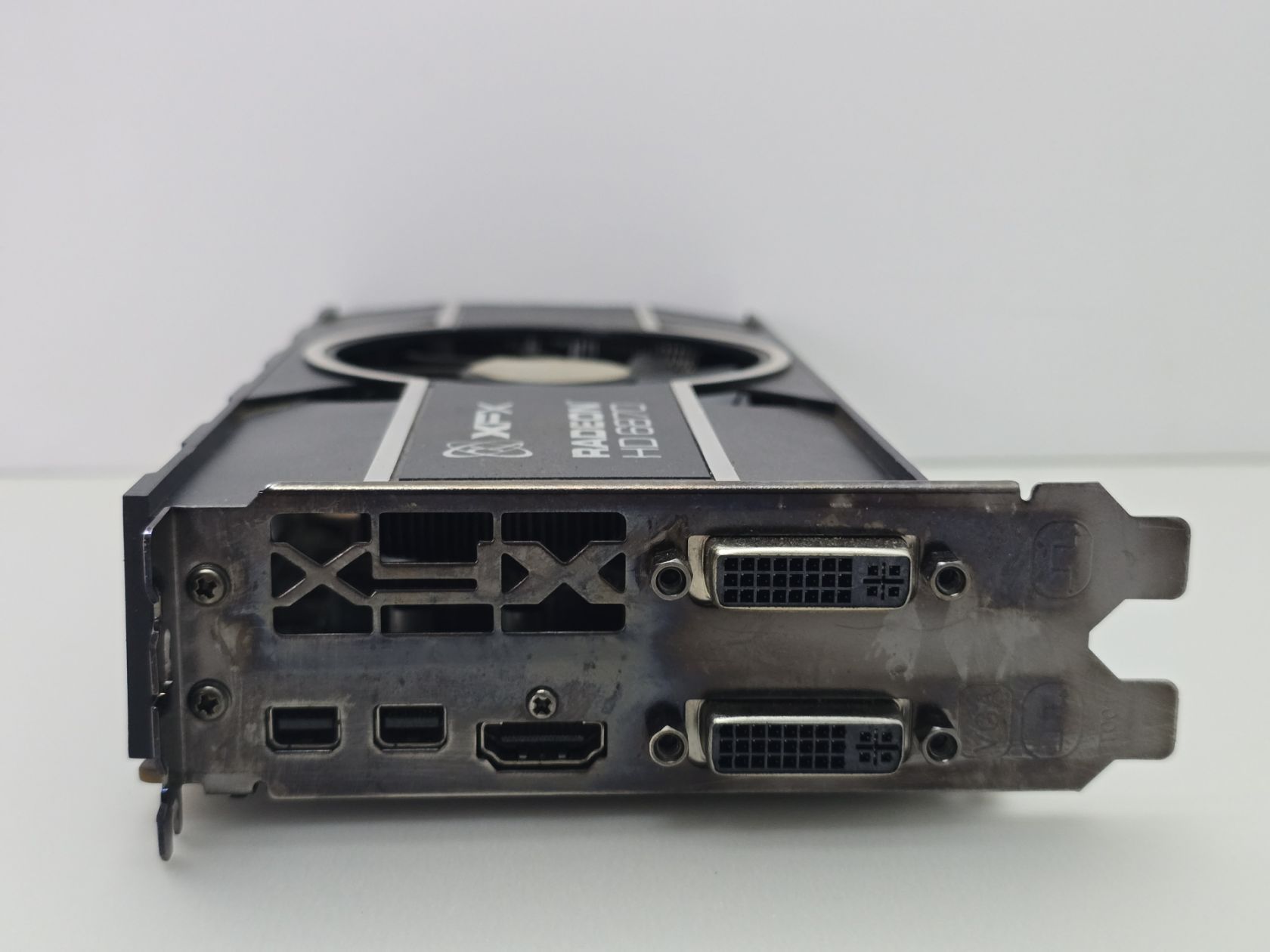 Відеокарта XFX Radeon HD 6850 1GB    (1GB,GDDR5,256 Bit,HDMI,PCI-Ex,Б/у) - фото фото фото 1