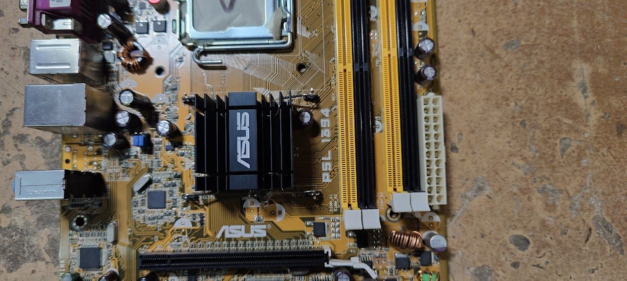 Мат. плата ASUS P5L 1394 LGA775 i945P PCI-E+GbLAN+1394 SATA ATX 4DDR2 № 230303 - фото фото фото 1