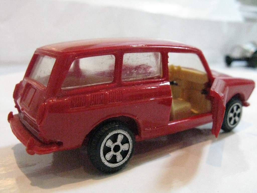 VOLKSWAGEN 1600 FAMILCAR ремейк СССР 1/43 - фото фото фото 3