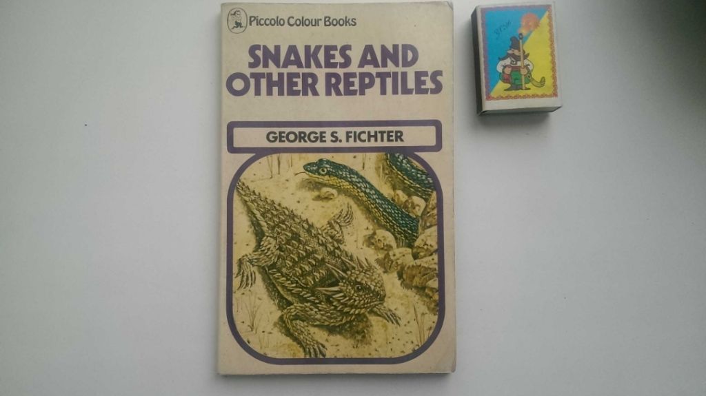 Snakes and other reptiles - На Английском English книга - фото фото фото 0