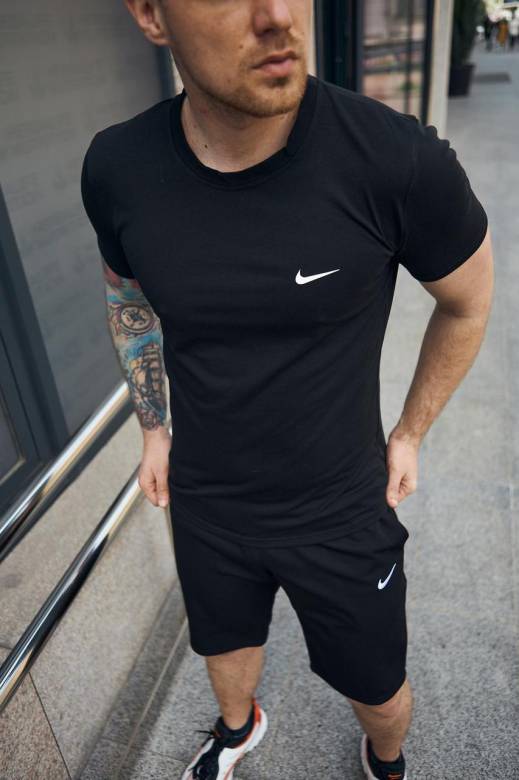 Футболка Nike чорна - фото фото фото 2