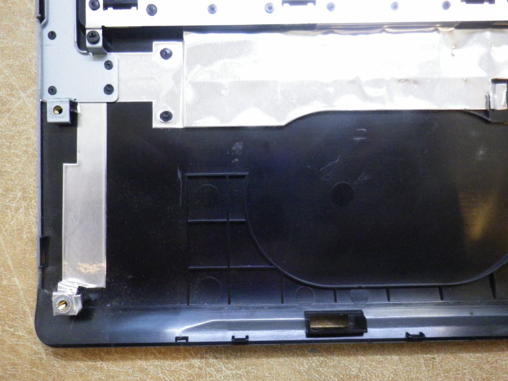 Б/У Топ кейс на TOSHIBA L350D-11K - фото фото фото 4