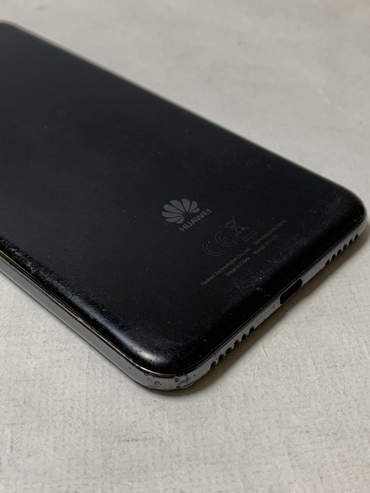 Huawei Y6 2018 Black Оригинал! ATU-L21 2/16gb - фото фото фото 2