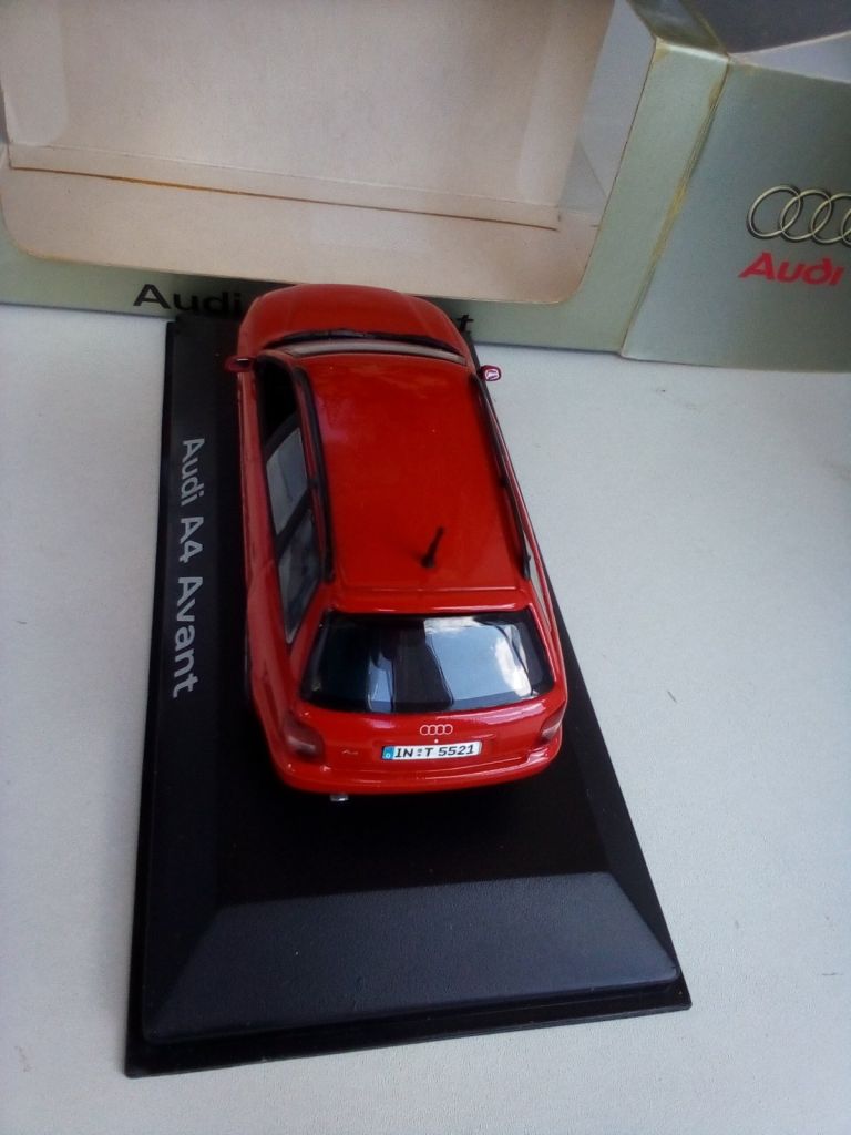 1/43 MINICHAMPS AUDI A4 B5 AVANT - фото фото фото 8
