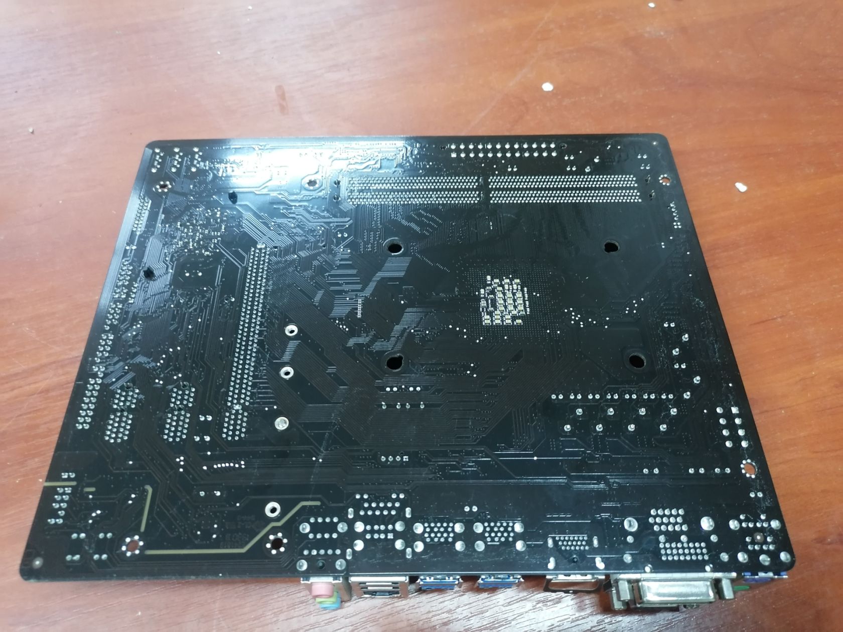 Gigabyte GA-A320M-S2H + AMD Ryzen 5 2600 - фото фото фото 2