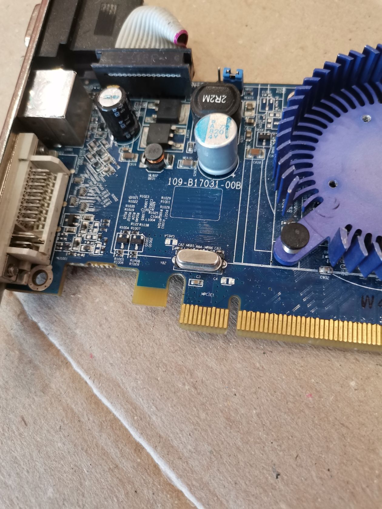 Видеокарта Sapphire ATI Radeon HD 2400 Pro DDR2 256mb PCI-E VGA - фото фото фото 6
