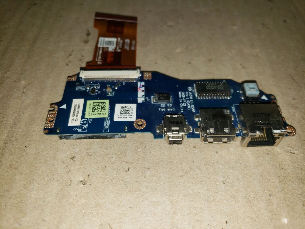 Плата USB+LAN+CardReader+PWR нeтбука Dell Latitude E4200  (LS-4295P CN-0Y580D) - фото фото фото 1