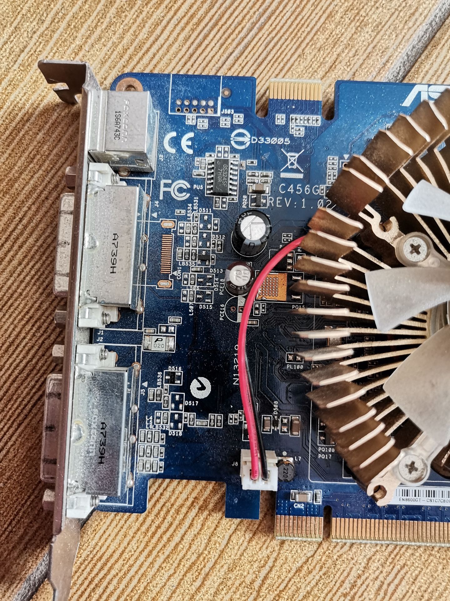 Видеокарта Asus EN8600GT/HTDP/256M/A - фото фото фото 8