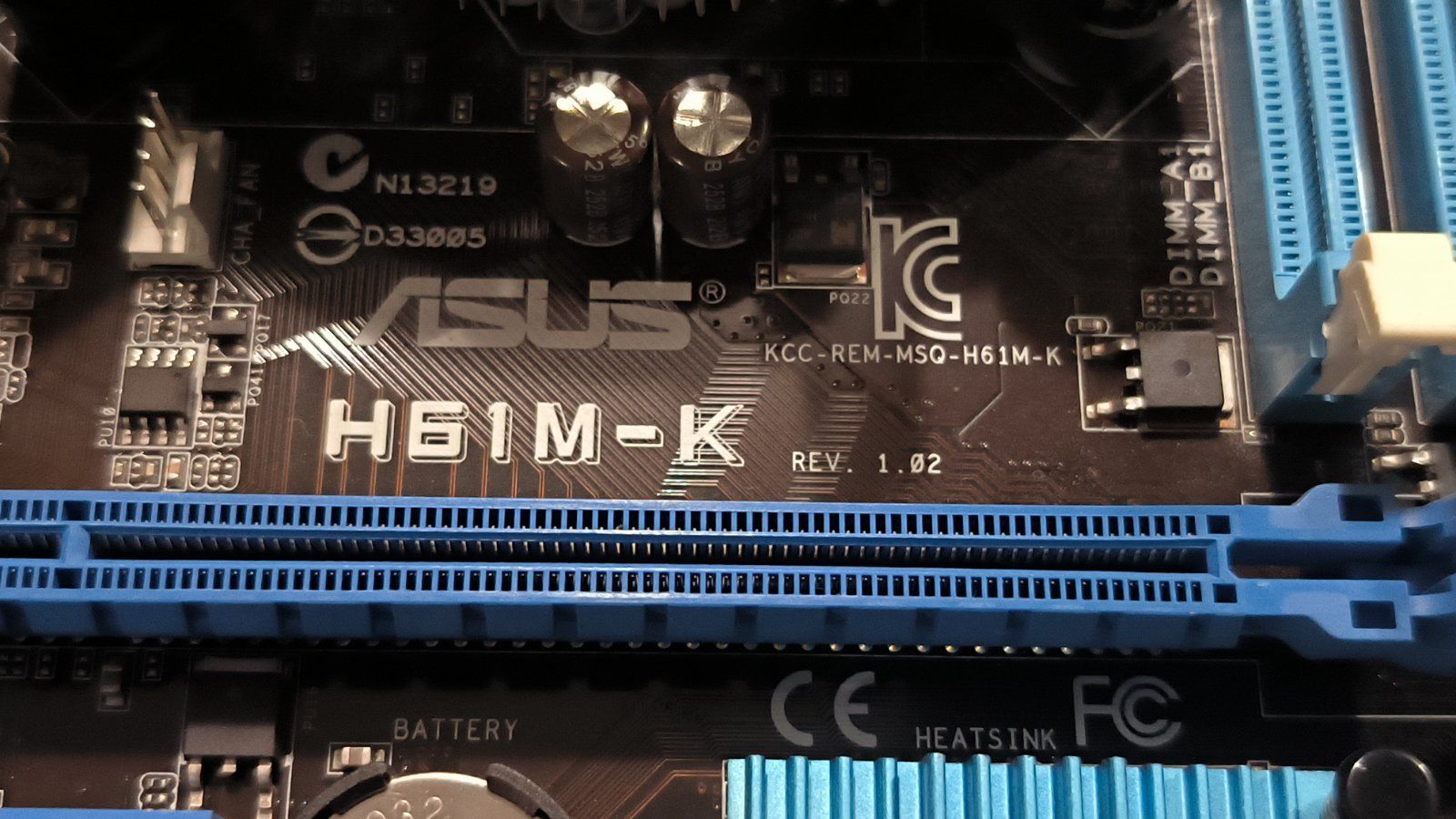 Материнка ASUS H61M-K та INTEL I3-3220 - фото фото фото 1