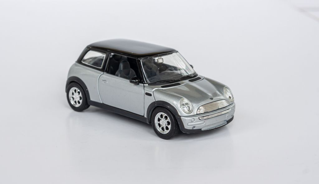 1:32 BMW Mini Cooper Millenium 2001 silver, Gate - фото фото фото 5