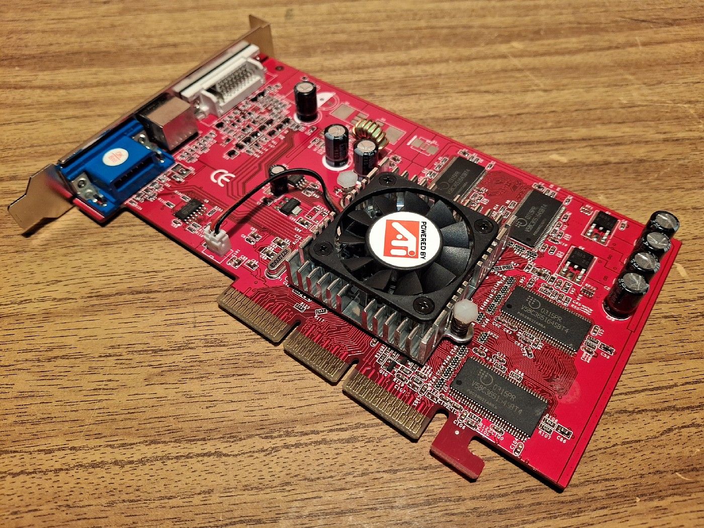 Видеокарта ATI Radeon 9200  (AGP 8x, 64Mb)  (#03) - фото фото фото 7