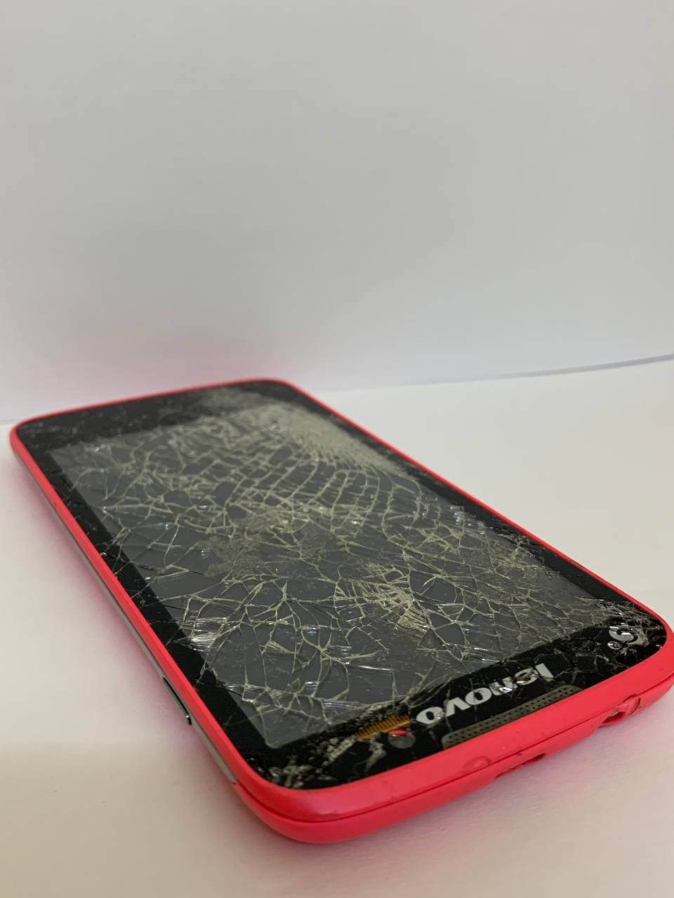 Lenovo IdeaPhone A670T - фото фото фото 2