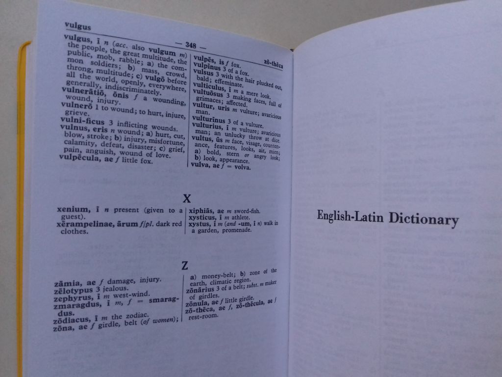 LATIN Dictionary. Latin-English. English-Latin. - фото фото фото 5