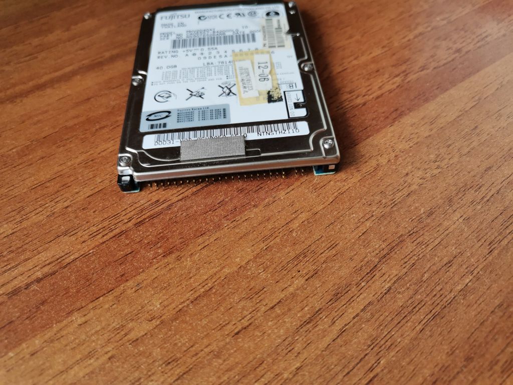 Жесткий диск Fujitsu MHV2040AT 40gb 2.5 - фото фото фото 3