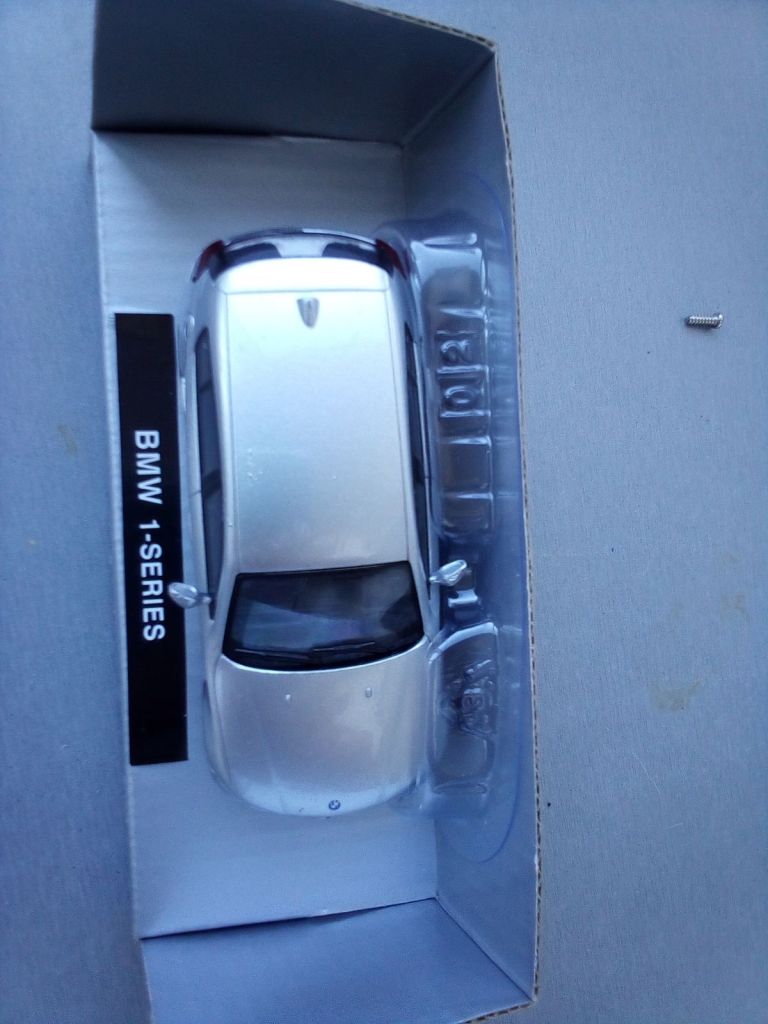 1:43 BMW 1 Series by New Ray - фото фото фото 3