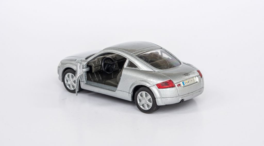 1:35 AUDI TT 8N 1998-2006 silver, WELLY #9740 - фото фото фото 2