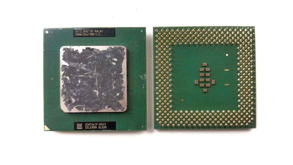 Процессор Tualatin-S Celeron ® III-s SL5VR 1300Mhz/256/100 socket 370LGA Вживане - фото фото фото 1
