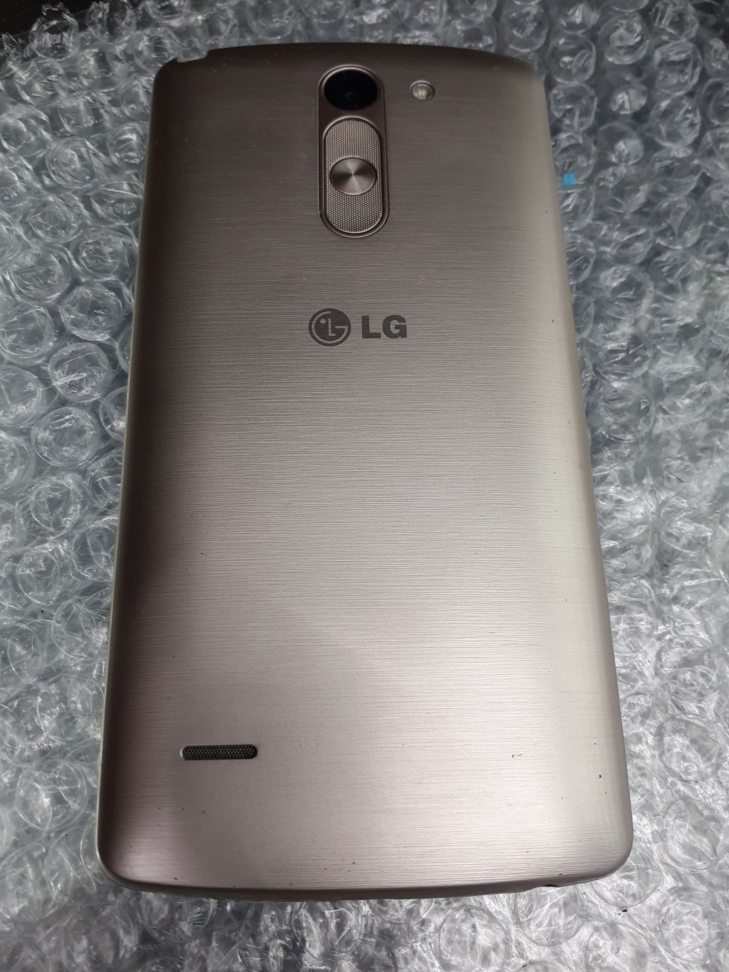 #252 LG G3 Stylus Gold - фото фото фото 4