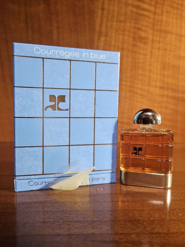 Courreges in Blue Courrèges 7,5ml Parfum - фото фото фото 0