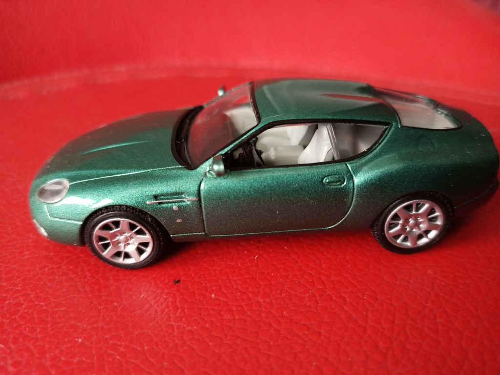 ASTON  MARTIN   DB7  ZAGATO   1:43 DeAgostini - фото фото фото 0
