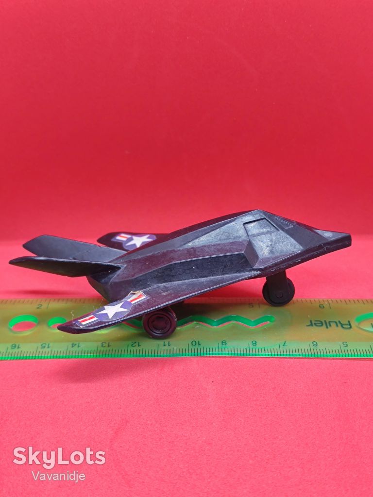ЛІтак Lockheed F-117 Nighthawk China Китай пластик іграшка - фото фото фото 1