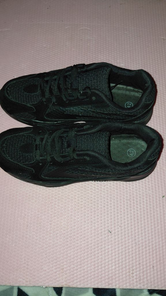 Кроссовки в стиле Adidas Yeezy Boost 700 Utility Black - фото фото фото 4