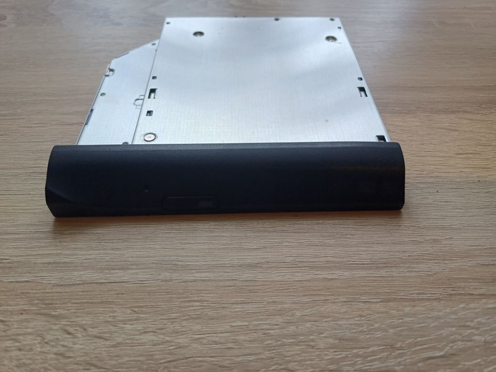 DVD ноутбука Lenovo IdeaPad Y570 - фото фото фото 2