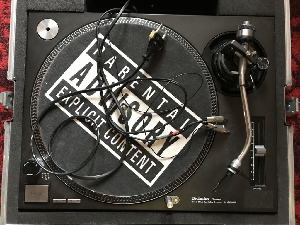 Виниловый проигрыватель Technics SL-1210MK2 - фото фото фото 2