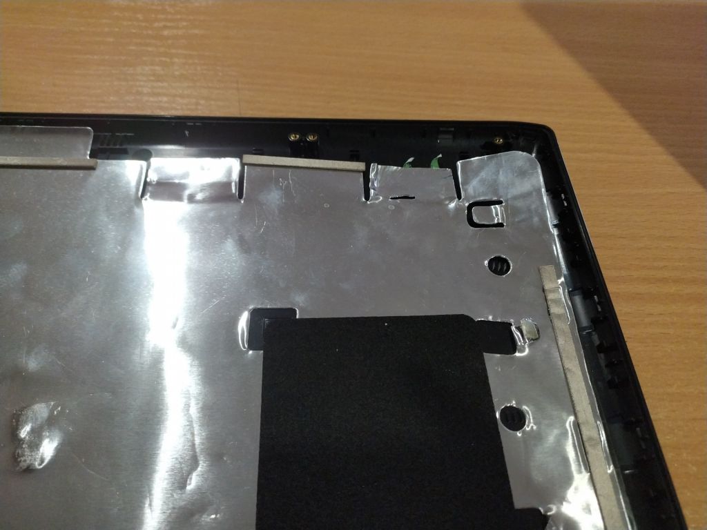 Крышка матрицы ноутбука Samsung R503 - фото фото фото 3