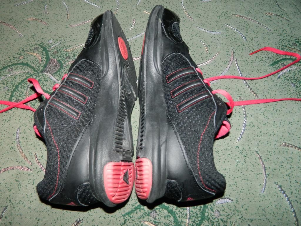 Кроссовки Adidas  (оригинал) фирменные размер-39 стелька- 24,5см. - фото фото фото 4