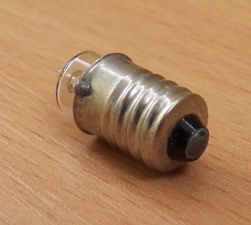 Лампа для ліхтаря 3.6V 0.3А E10 перевірена NEW - фото фото фото 2